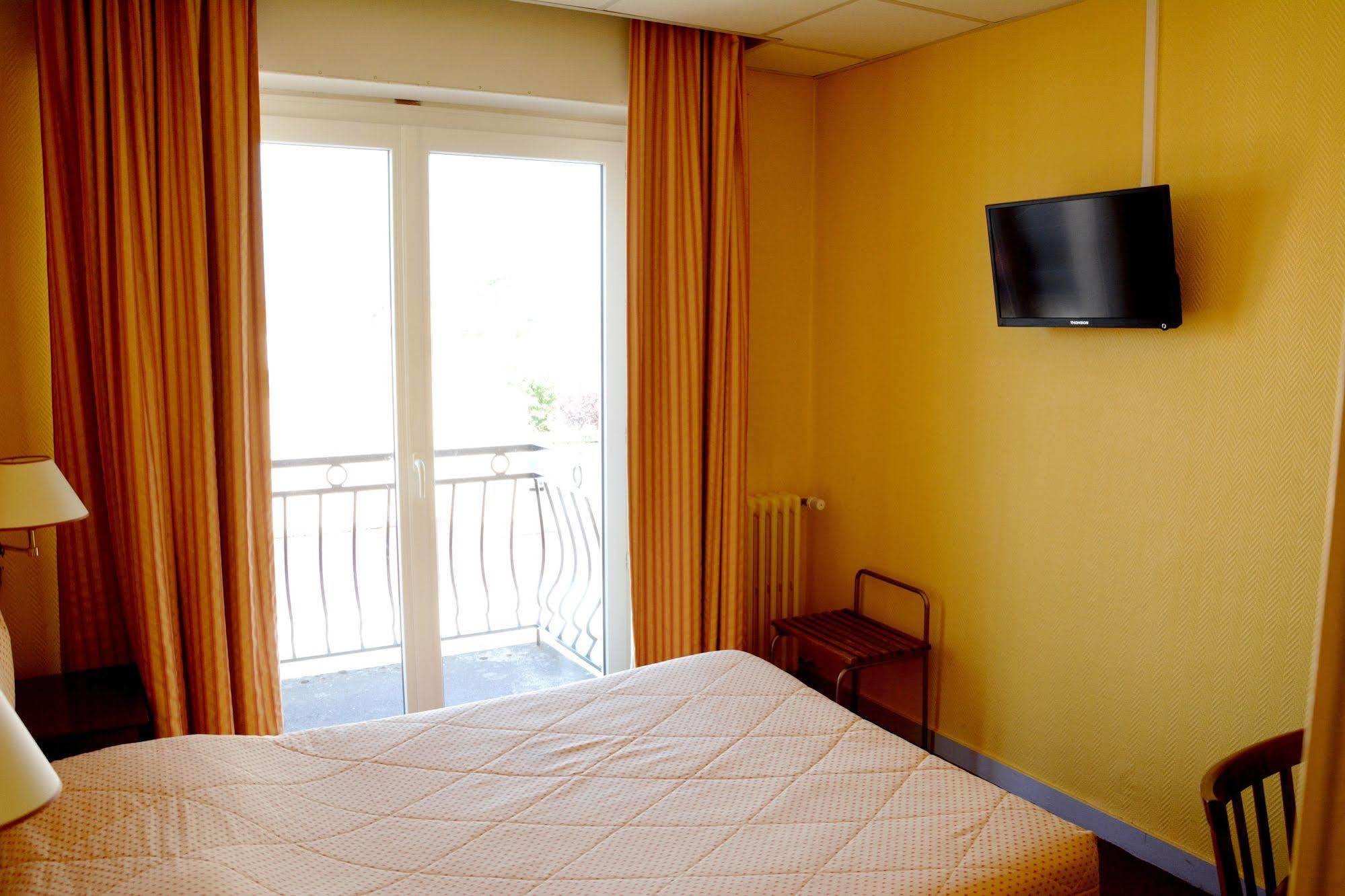 Logis Le Petit Trianon 2* Saint-Brévin-les-Pins